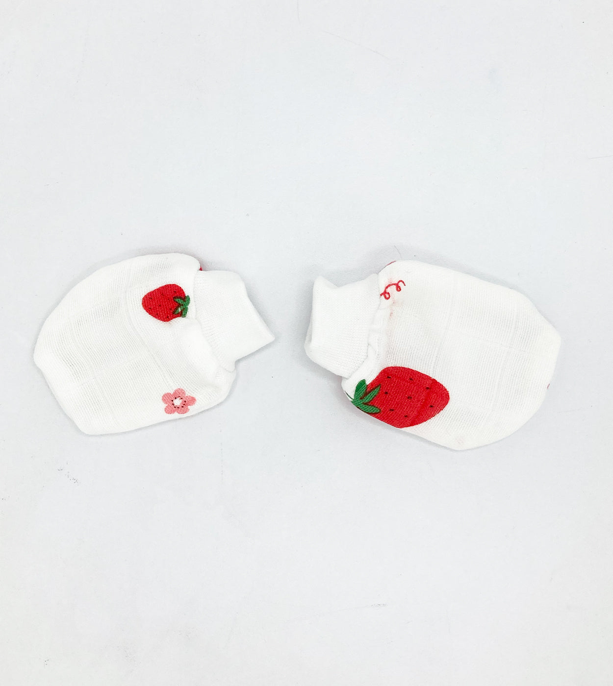 Newborn Muslin Baby Cap Mitten Socks Set- Strawberry