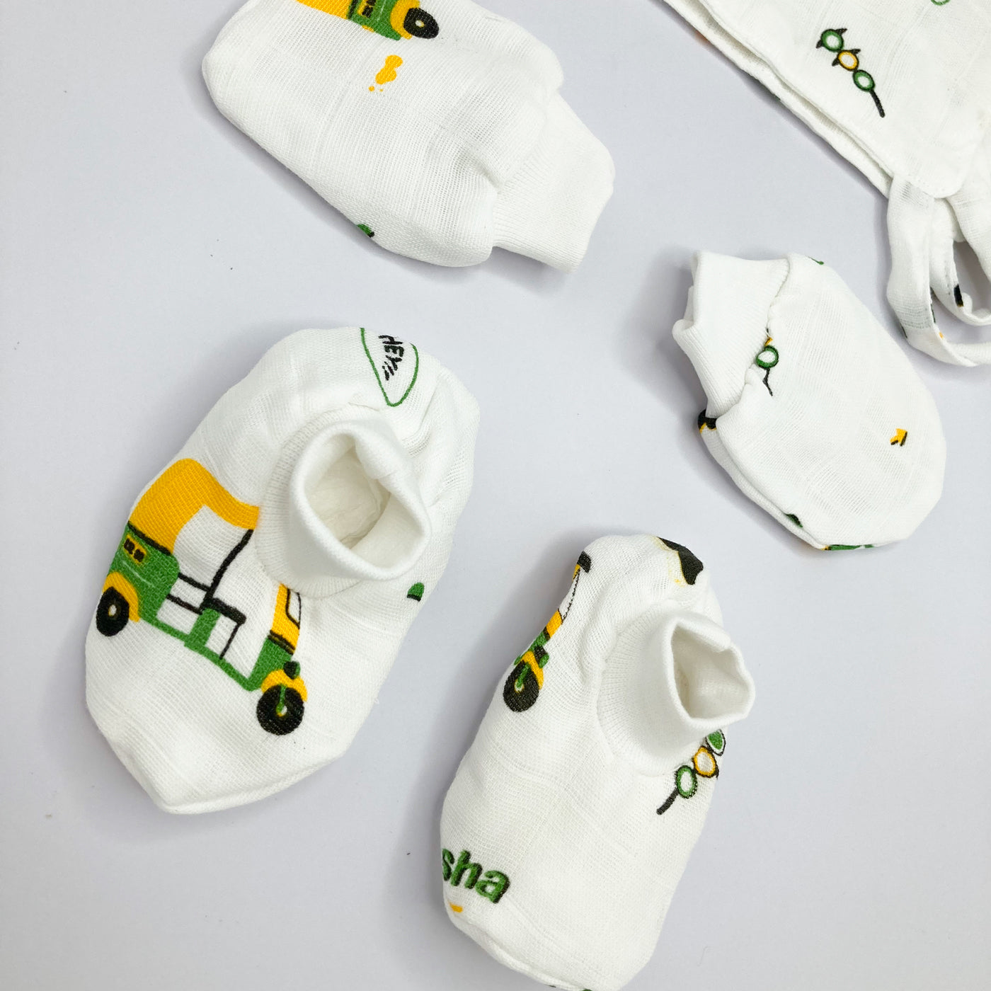 Soft Muslin Cotton Newborn Baby Cap, Mitten & Socks Set – Riksha