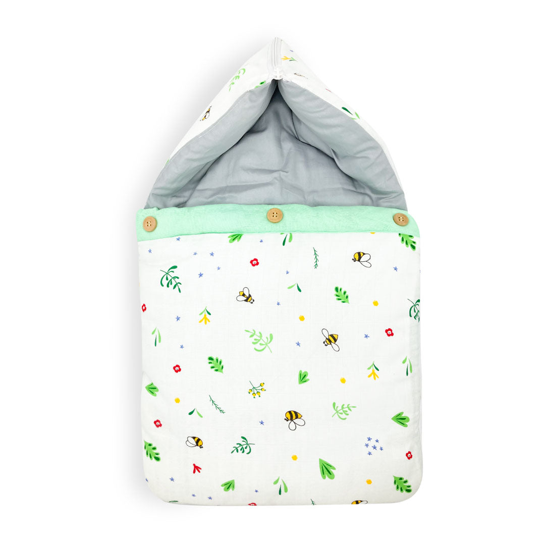 Muslin Carry Nest for Baby -Traveling bed Soft Cotton - Bee