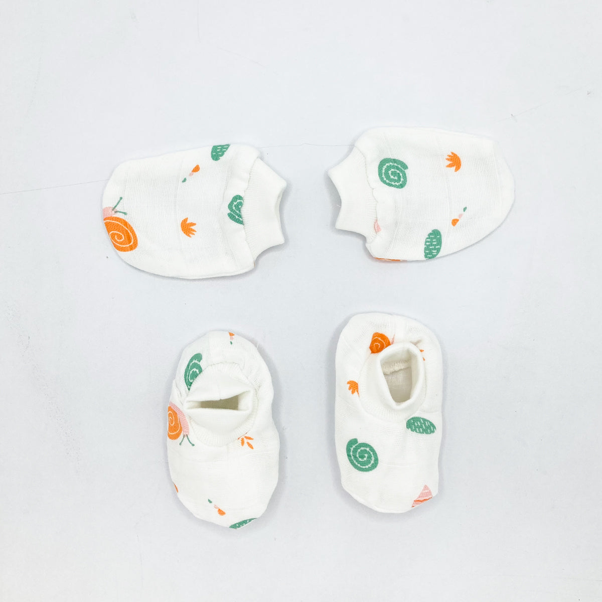 Double Layer Newborn Muslin Baby Cap Mitten Booties Set- Snail